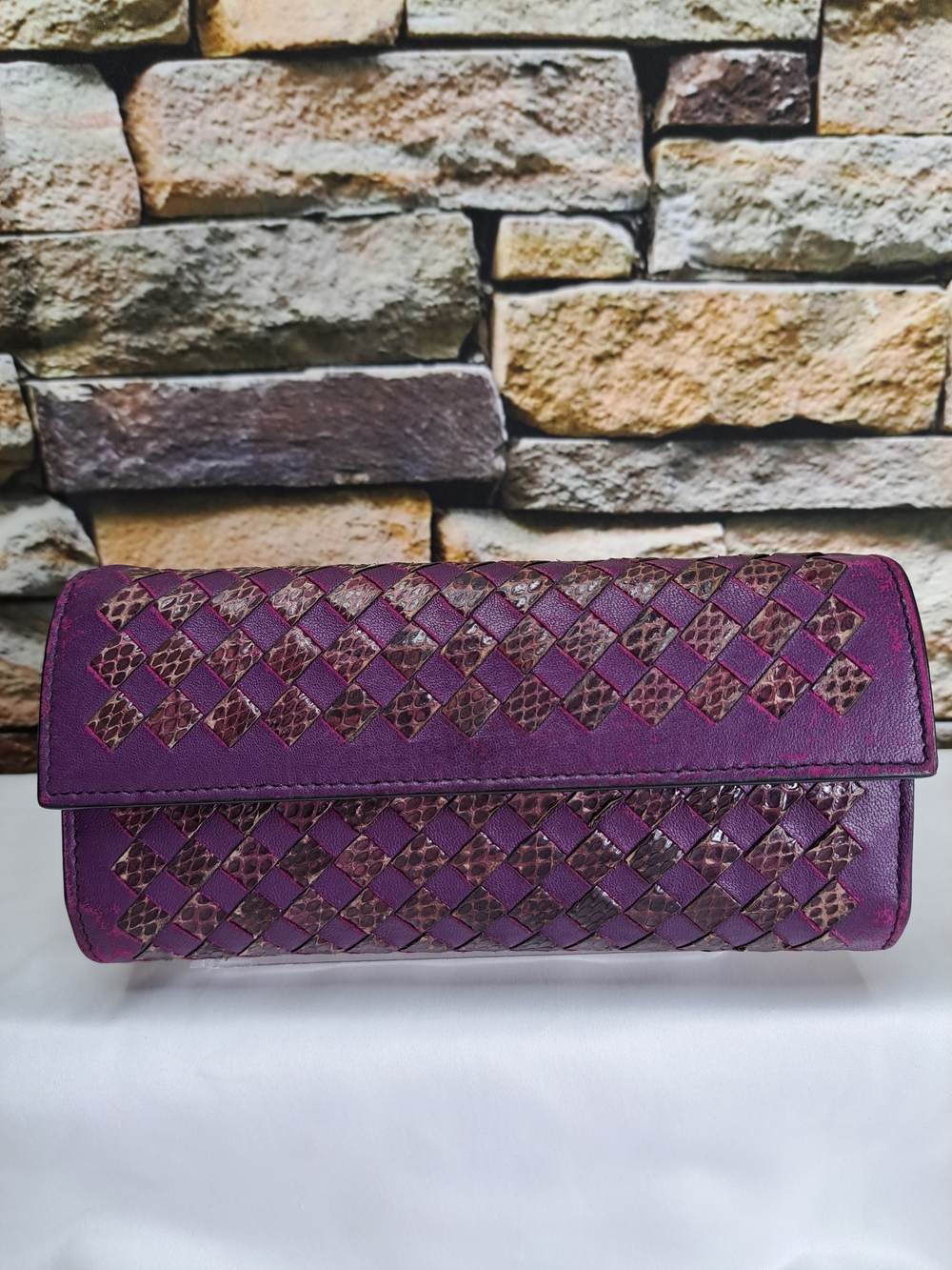 BOTTEGA VENETA 'BACCA' LEATHER WALLET EXOTIC PYTHON SIGNATURE WEAVE w/PHLOX GLOW